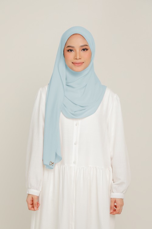 Lara in Airy Blue
