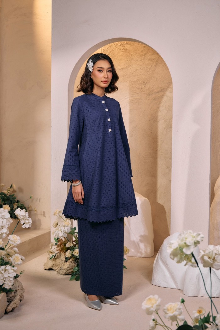 Jemila in Navy Peony